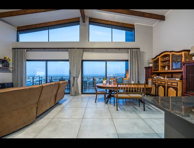 5 BEDROOM HOUSE FOR SALE IN ISLAND VIEW